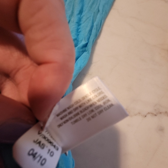 Old Navy Vibrant Blue Ruffle Tank Size Extra Large - Picture 7 of 8